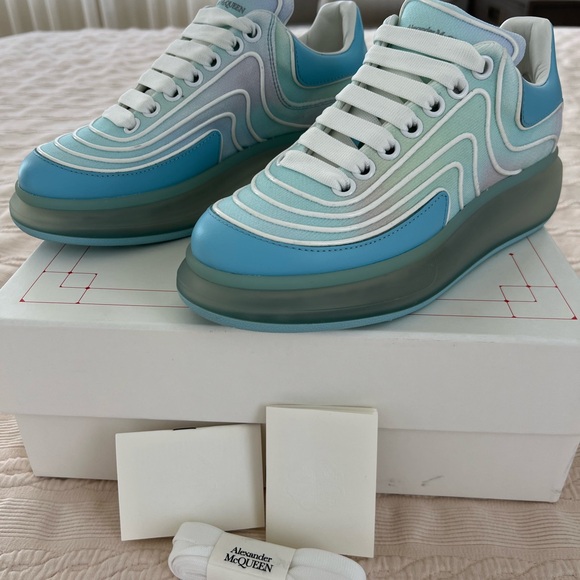 Alexander McQueen Waves Knit Sneakers
